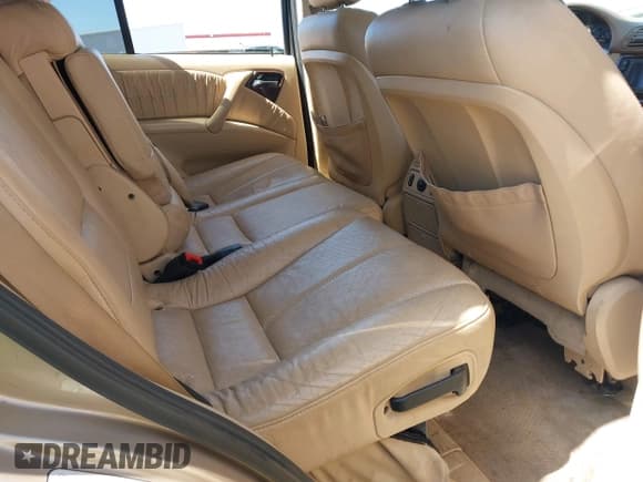 ✅ 2002 Mercedes-Benz M 320/430/500 • VIN: 4JGAB54E52A298975 • Lot: 41985135. Listed on IAAI with 278,592 mi. Free auction sales archive from the USA and detailed vehicle history report at DreamBid. Image 8.