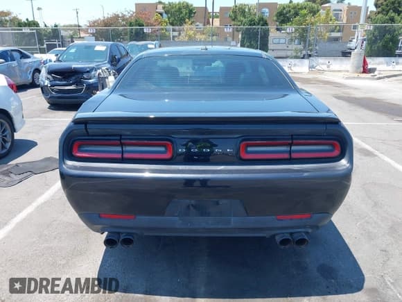✅ 2015 Dodge Challenger R/T • VIN: 2C3CDZAT2FH715370 • Лот: 42749594. Опубликован ранее на IAAI с пробегом 114 374 миль. Бесплатный доступ к архиву аукционных продаж из США и подробный отчёт об истории автомобиля на DreamBid. Изображение 16.