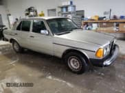 ✅ 1985 Mercedes-Benz 300 • VIN: WDBAB33C2FA244806 • Lot: 52752485. Listed on Copart with Not provided. Free auction sales archive from the USA and detailed vehicle history report at DreamBid. Image 4.