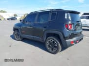 ✅ 2017 Jeep Renegade Trailhawk • VIN: ZACCJBCB0HPE94143 • Lot: 43760545. Wystawiony na IAAI z przebiegiem 84 422 mil. Bezpłatny archiwum sprzedaży aukcyjnych z USA i szczegółowy raport historii pojazdu na DreamBid. Zdjęcie 3.