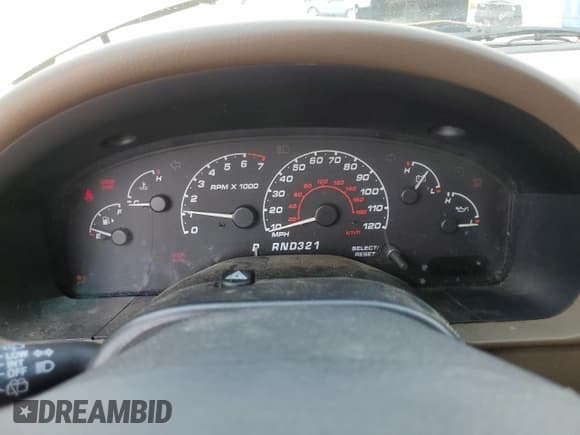 ✅ 2002 Ford Explorer XLT • VIN: 1FMZU63E32ZA07962 • Lot: 59545285. Wystawiony na Copart z przebiegiem Nie podano. Bezpłatny archiwum sprzedaży aukcyjnych z USA i szczegółowy raport historii pojazdu na DreamBid. Zdjęcie 9.