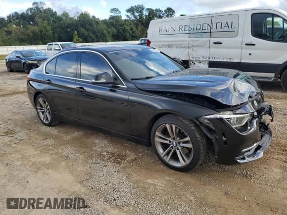 ✅ 2017 BMW 3 Series 330i • VIN: WBA8B9G55HNU49947 • Лот: 82296465. Опубликован ранее на Copart с пробегом 150 579 миль. Бесплатный доступ к архиву аукционных продаж из США и подробный отчёт об истории автомобиля на DreamBid. Изображение 4.