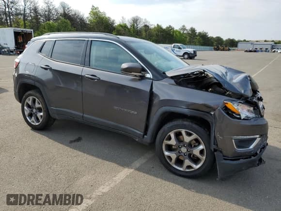 ✅ 2019 Jeep Compass Limited • VIN: 3C4NJDCB7KT766515 • Lot: 58787435. Wystawiony na Copart z przebiegiem 88 243 mil. Bezpłatny archiwum sprzedaży aukcyjnych z USA i szczegółowy raport historii pojazdu na DreamBid. Zdjęcie 4.