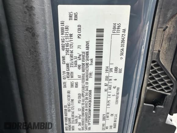 ✅ 2019 Ford Transit • VIN: 1FTYR3XM1KKB33568 • Lot: 84168975. Listed on Copart with 100,001 mi. Free auction sales archive from the USA and detailed vehicle history report at DreamBid. Image 10.