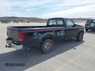 1992 Dodge Dakota z VIN 1B7GG26Y0NS500738, wystawiony jako IAAI lot #41864026 z przebiegiem 155 675 mil mil oraz . Historia ofert i sprzedaży dostępna na DreamBid. Obrazek 4.