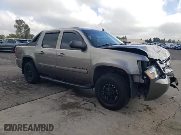 ✅ 2007 Chevrolet Avalanche 1LT • VIN: 3GNFK12397G266681 • Lot: 84464065. Listed on Copart with 125,856 mi. Free auction sales archive from the USA and detailed vehicle history report at DreamBid. Image 4.
