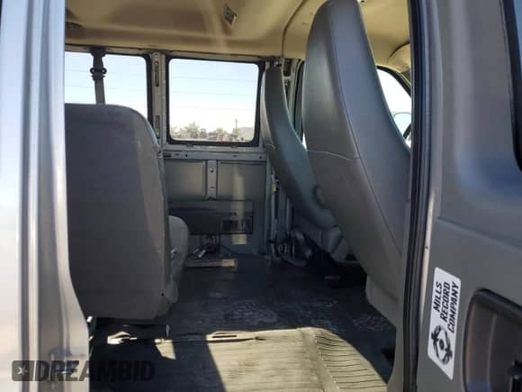 2011 Chevrolet Express Passenger 1LT с VIN 1GAZG1FGXB1161443, выставлен на аукционе Copart как лот 83894774 с пробегом 167 783 миль миль и Чистый • Clean title. История ставок и продаж доступна на DreamBid. Изображение 11.