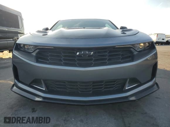 ✅ 2019 Chevrolet Camaro 1LT • VIN: 1G1FB1RSXK0115361 • Lot: 93451215. Wystawiony na Copart z przebiegiem 27 075 mil. Bezpłatny archiwum sprzedaży aukcyjnych z USA i szczegółowy raport historii pojazdu na DreamBid. Zdjęcie 5.