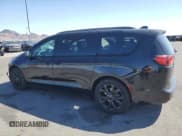 ✅ 2018 Chrysler Pacifica Limited • VIN: 2C4RC1GG3JR260018 • Lot: 54653885. Listed on Copart with 150,334 mi. Free auction sales archive from the USA and detailed vehicle history report at DreamBid. Image 2.