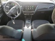 ✅ 2023 Chevrolet Bolt EV 1LT • VIN: 1G1FW6S08P4192336 • Lot: 44934685. Wystawiony na Copart z przebiegiem 25 725 mil. Bezpłatny archiwum sprzedaży aukcyjnych z USA i szczegółowy raport historii pojazdu na DreamBid. Zdjęcie 8.