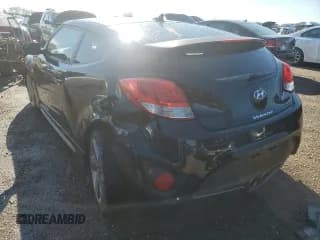 ✅ 2013 Hyundai Veloster Turbo • VIN: KMHTC6AE2DU138327 • Lot: 72379734. Wystawiony na Copart z przebiegiem 116 629 mil. Bezpłatny archiwum sprzedaży aukcyjnych z USA i szczegółowy raport historii pojazdu na DreamBid. Zdjęcie 2.