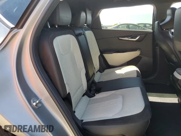 ✅ 2022 Kia EV6 GT-Line • VIN: KNDC44LAXN5057992 • Лот: 69282555. Опубликован ранее на Copart с пробегом 26 692 миль. Бесплатный доступ к архиву аукционных продаж из США и подробный отчёт об истории автомобиля на DreamBid. Изображение 10.