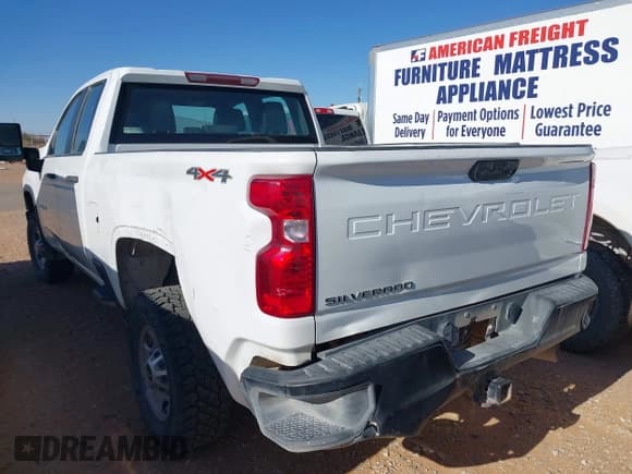 ✅ 2022 Chevrolet Silverado 2500HD Work Truck • VIN: 1GC2YLEY9NF233770 • Lot: 40905415. Wystawiony na IAAI z przebiegiem 145 387 mil. Bezpłatny archiwum sprzedaży aukcyjnych z USA i szczegółowy raport historii pojazdu na DreamBid. Zdjęcie 14.