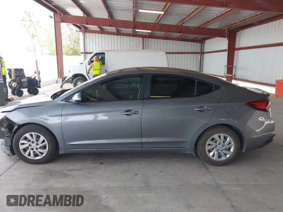 ✅ 2019 Hyundai Elantra SE • VIN: KMHD74LF7KU818921 • Lot: 42118137. Listed on IAAI with 200,757 mi. Free auction sales archive from the USA and detailed vehicle history report at DreamBid. Image 15.