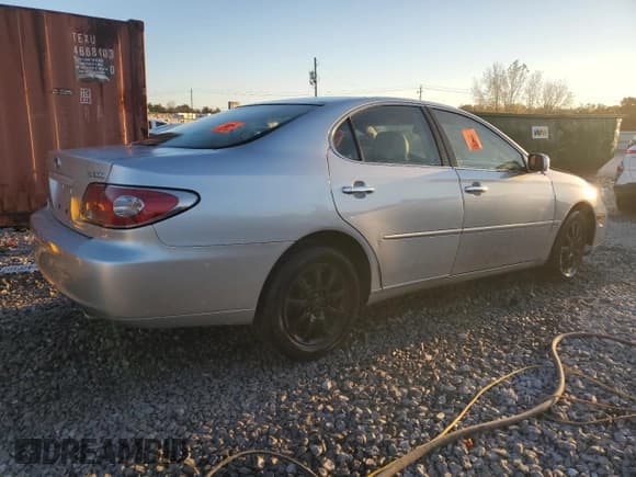 ✅ 2002 Lexus ES 300 • VIN: JTHBF30G325027557 • Lot: 91281855. Listed on Copart with Not provided. Free auction sales archive from the USA and detailed vehicle history report at DreamBid. Image 3.