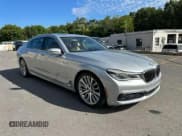 ✅ 2016 BMW 7 Series 750i • VIN: WBA7F0C5XGGL99390 • Lot: 71443045. Listed on Copart with 92,528 mi. Free auction sales archive from the USA and detailed vehicle history report at DreamBid. Image 4.