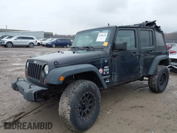 ✅ 2008 Jeep Wrangler Unlimited X • VIN: 1J4GA39138L641138 • Lot: 41986230. Listed on IAAI with 215,026 mi. Free auction sales archive from the USA and detailed vehicle history report at DreamBid. Image 18.