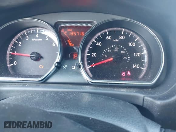 ✅ 2014 Nissan Note S Plus • VIN: 3N1CE2CP2EL421444 • Lot: 43052877. Wystawiony na IAAI z przebiegiem 135 716 mil. Bezpłatny archiwum sprzedaży aukcyjnych z USA i szczegółowy raport historii pojazdu na DreamBid. Zdjęcie 7.