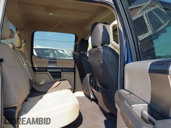 ✅ 2015 Ford F-150 XLT • VIN: 1FTEW1EP7FKD74392 • Lot: 43227965. Wystawiony na IAAI z przebiegiem 115 948 mil. Bezpłatny archiwum sprzedaży aukcyjnych z USA i szczegółowy raport historii pojazdu na DreamBid. Zdjęcie 8.