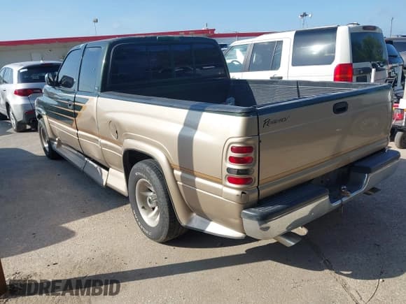 ✅ 1996 Dodge 1500 • VIN: 1B7HC13Z0TJ164020 • Lot: 42810135. Listed on IAAI with 399,797 mi. Free auction sales archive from the USA and detailed vehicle history report at DreamBid. Image 3.