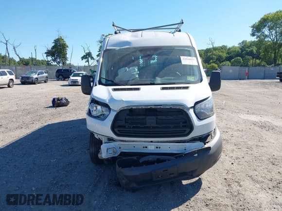 ✅ 2016 Ford Transit Cargo • VIN: 1FTYR2CG1GKB01723 • Lot: 43028041. Wystawiony na IAAI z przebiegiem 95 037 mil. Bezpłatny archiwum sprzedaży aukcyjnych z USA i szczegółowy raport historii pojazdu na DreamBid. Zdjęcie 12.