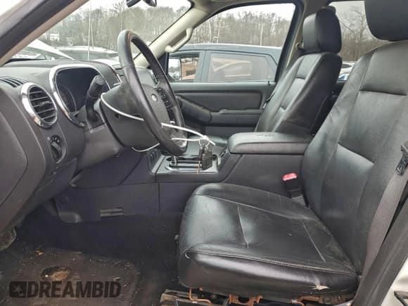 ✅ 2007 Ford Explorer Limited • VIN: 1FMEU75867UA40762 • Lot: 96378905. Wystawiony na Copart z przebiegiem 186 368 mil. Bezpłatny archiwum sprzedaży aukcyjnych z USA i szczegółowy raport historii pojazdu na DreamBid. Zdjęcie 7.