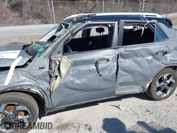 ✅ 2023 Hyundai Venue SEL • VIN: KMHRC8A34PU212260 • Lot: 41737196. Listed on IAAI with 71,559 mi. Free auction sales archive from the USA and detailed vehicle history report at DreamBid. Image 12.