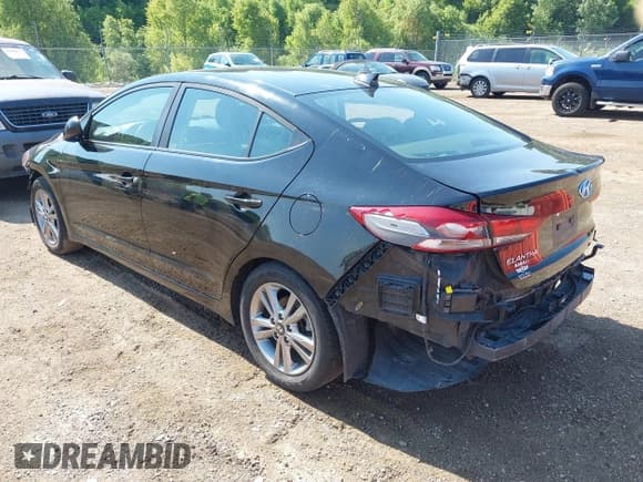 ✅ 2018 Hyundai Elantra Value Edition • VIN: KMHD84LF2JU505514 • Lot: 42591145. Wystawiony na IAAI z przebiegiem 140 477 mil. Bezpłatny archiwum sprzedaży aukcyjnych z USA i szczegółowy raport historii pojazdu na DreamBid. Zdjęcie 3.