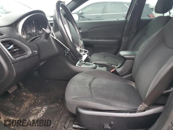 ✅ 2013 Chrysler 200 Touring • VIN: 1C3CCBBB2DN513150 • Lot: 93096295. Listed on Copart with 144,836 mi. Free auction sales archive from the USA and detailed vehicle history report at DreamBid. Image 7.