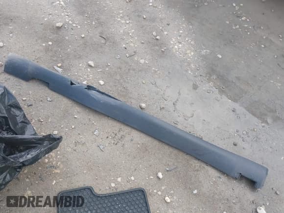 ✅ 2014 Jeep Cherokee Altitude • VIN: 1C4PJMCS4EW297696 • Lot: 42459285. Listed on IAAI with 196,772 mi. Free auction sales archive from the USA and detailed vehicle history report at DreamBid. Image 12.