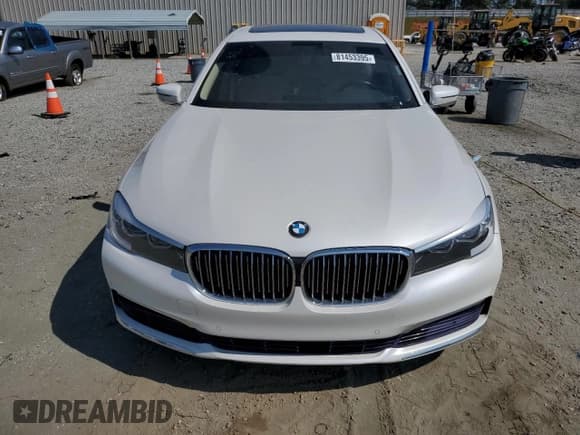 ✅ 2017 BMW 7 Series 740i • VIN: WBA7E2C5XHG739931 • Lot: 81453395. Listed on Copart with 121,438 mi. Free auction sales archive from the USA and detailed vehicle history report at DreamBid. Image 5.