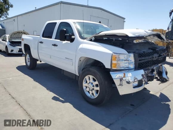 ✅ 2012 Chevrolet Silverado 2500HD LT • VIN: 1GC1KXC8XCF240442 • Лот: 60164155. Опубликован ранее на Copart с пробегом 99 920 миль. Бесплатный доступ к архиву аукционных продаж из США и подробный отчёт об истории автомобиля на DreamBid. Изображение 4.
