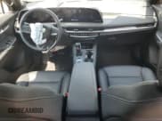 ✅ 2024 Cadillac XT4 AWD Premium Luxury • VIN: 1GYFZDR45RF222258 • Lot: 61138515. Wystawiony na Copart z przebiegiem 10 021 mil. Bezpłatny archiwum sprzedaży aukcyjnych z USA i szczegółowy raport historii pojazdu na DreamBid. Zdjęcie 8.