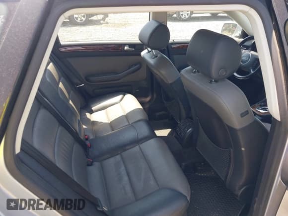 ✅ 2004 Audi allroad A6 V8 • VIN: WA1YL64B74N063348 • Lot: 42418546. Listed on IAAI with 186,855 mi. Free auction sales archive from the USA and detailed vehicle history report at DreamBid. Image 8.