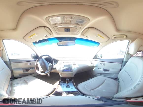 2009 Hyundai Azera Limited с VIN KMHFC46F49A388051, выставлен на аукционе Copart как лот 56252425 с пробегом 177 171 миль миль и Списание • Salvage title. История ставок и продаж доступна на DreamBid. Изображение 14.