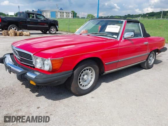 ✅ 1985 Mercedes-Benz 380 • VIN: WDBBA45C7FA021767 • Lot: 42233781. Listed on IAAI with 101,833 mi. Free auction sales archive from the USA and detailed vehicle history report at DreamBid. Image 17.