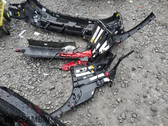 2024 Hyundai Santa Fe XRT z VIN 5NMP3DGL8RH025593, wystawiony jako Copart lot #84167984 z przebiegiem 2 927 mil mil oraz Szkoda całkowita • Salvage title. Historia ofert i sprzedaży dostępna na DreamBid. Obrazek 13.