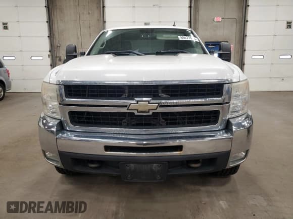✅ 2009 Chevrolet Silverado 2500HD • VIN: 1GCHK69K19E163972 • Lot: 89477825. Listed on Copart with 156,236 mi. Free auction sales archive from the USA and detailed vehicle history report at DreamBid. Image 5.