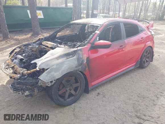 ✅ 2017 Honda Civic Type R Touring • VIN: SHHFK8G76HU201855 • Lot: 41941186. Wystawiony na IAAI z przebiegiem Nie podano. Bezpłatny archiwum sprzedaży aukcyjnych z USA i szczegółowy raport historii pojazdu na DreamBid. Zdjęcie 2.