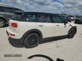 ✅ 2017 MINI Clubman Cooper • VIN: WMWLN5C52H2E32642 • Lot: 70505074. Listed on Copart with 48,413 mi. Free auction sales archive from the USA and detailed vehicle history report at DreamBid. Image 3.