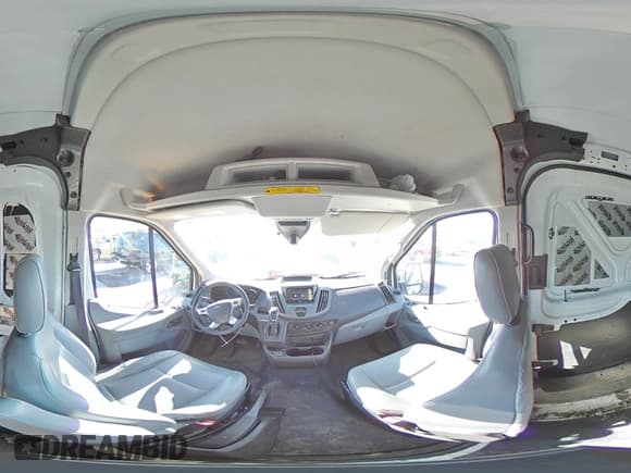 ✅ 2017 Ford Transit • VIN: 1FTYR2CM2HKB46662 • Лот: 43950015. Опубликован ранее на Copart с пробегом 243 928 миль. Бесплатный доступ к архиву аукционных продаж из США и подробный отчёт об истории автомобиля на DreamBid. Изображение 15.