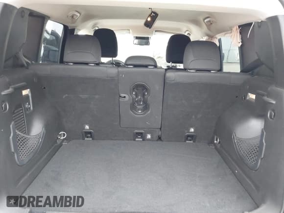 ✅ 2017 Jeep Renegade Latitude • VIN: ZACCJBBBXHPG39352 • Lot: 42820530. Listed on IAAI with 144,959 mi. Free auction sales archive from the USA and detailed vehicle history report at DreamBid. Image 18.