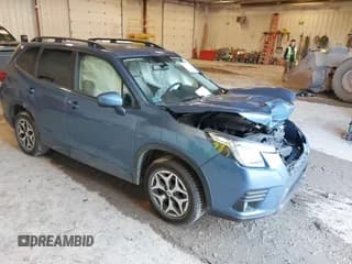 ✅ 2022 Subaru Forester Premium • VIN: JF2SKADC8NH429409 • Lot: 43525215. Wystawiony na IAAI z przebiegiem 71 015 mil. Bezpłatny archiwum sprzedaży aukcyjnych z USA i szczegółowy raport historii pojazdu na DreamBid. Zdjęcie 1.