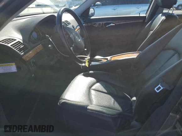 ✅ 2006 Mercedes-Benz E 350 • VIN: WDBUF56J06A898419 • Лот: 89677015. Опубликован ранее на Copart с пробегом 126 228 миль. Бесплатный доступ к архиву аукционных продаж из США и подробный отчёт об истории автомобиля на DreamBid. Изображение 7.