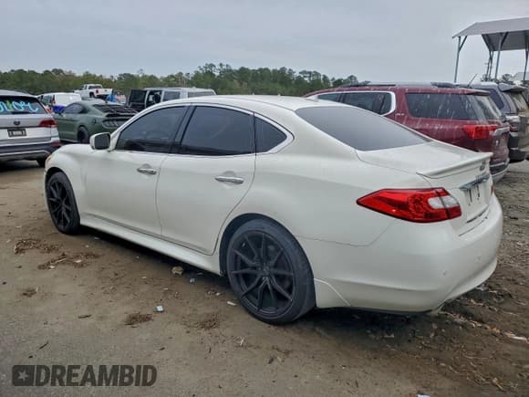 ✅ 2013 Infiniti M • VIN: JN1BY1APXDM512241 • Лот: 94930465. Опубликован ранее на Copart с пробегом 179 782 миль. Бесплатный доступ к архиву аукционных продаж из США и подробный отчёт об истории автомобиля на DreamBid. Изображение 2.