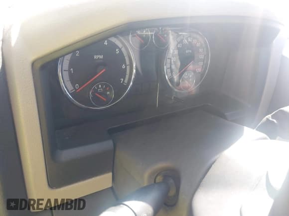 ✅ 2011 Ram 1500 SLT • VIN: 1D7RV1CT4BS510126 • Лот: 43255582. Опубликован ранее на IAAI с пробегом Не указан. Бесплатный доступ к архиву аукционных продаж из США и подробный отчёт об истории автомобиля на DreamBid. Изображение 14.