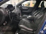 ✅ 2020 Volvo XC40 R-Design • VIN: YV4162UM9L2177745 • Lot: 37503713. Listed on Copart with 40,385 mi. Free auction sales archive from the USA and detailed vehicle history report at DreamBid. Image 7.