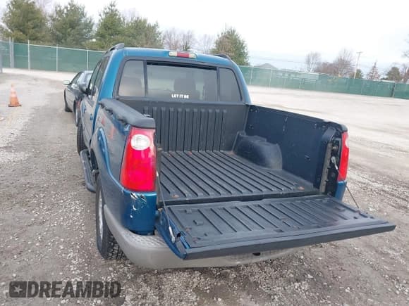 ✅ 2001 Ford Explorer Sport Trac • VIN: 1FMZU67E41UC43963 • Лот: 41681697. Опубликован ранее на IAAI с пробегом 162 610 миль. Бесплатный доступ к архиву аукционных продаж из США и подробный отчёт об истории автомобиля на DreamBid. Изображение 12.