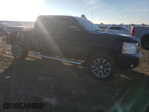 ✅ 2010 Chevrolet Silverado 1500 LT • VIN: 3GCRKSE3XAG135676 • Lot: 76730584. Listed on Copart with 114,903 mi. Free auction sales archive from the USA and detailed vehicle history report at DreamBid. Image 4.