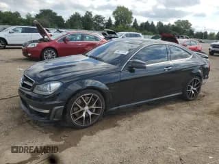 ✅ 2012 Mercedes-Benz C 63 AMG • VIN: WDDGJ7HB3CF789164 • Lot: 69671535. Wystawiony na Copart z przebiegiem 125 056 mil. Bezpłatny archiwum sprzedaży aukcyjnych z USA i szczegółowy raport historii pojazdu na DreamBid. Zdjęcie 1.